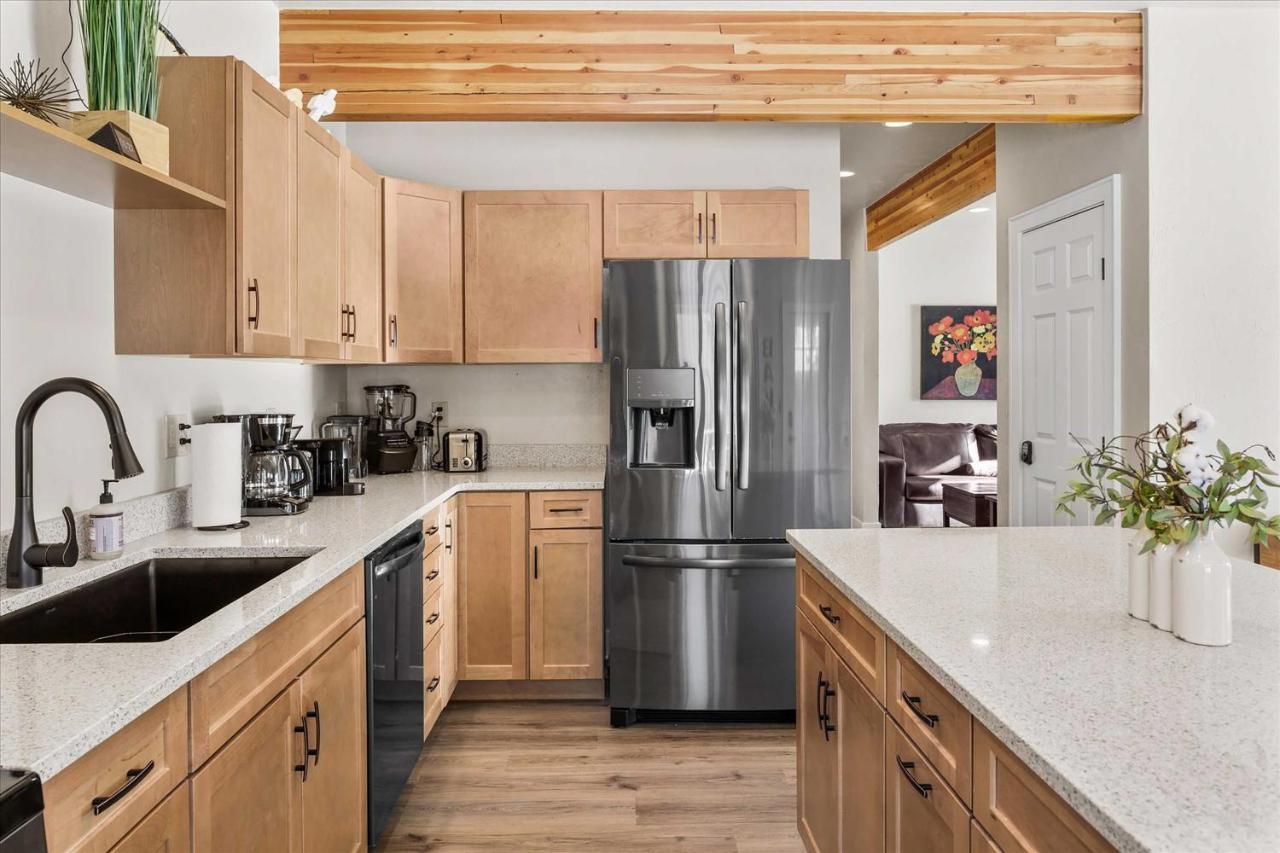 Modern Red Lodge Cabin - Walk To Broadway Ave Exterior photo